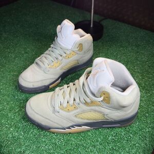 AIR JORDAN 5 JADE - Kids Basketball Shoes - SIZE 6Y